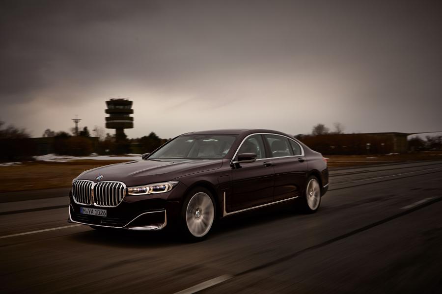  BMW 745Le (G12) 2019 года  (WW) (фото 1 из 47)